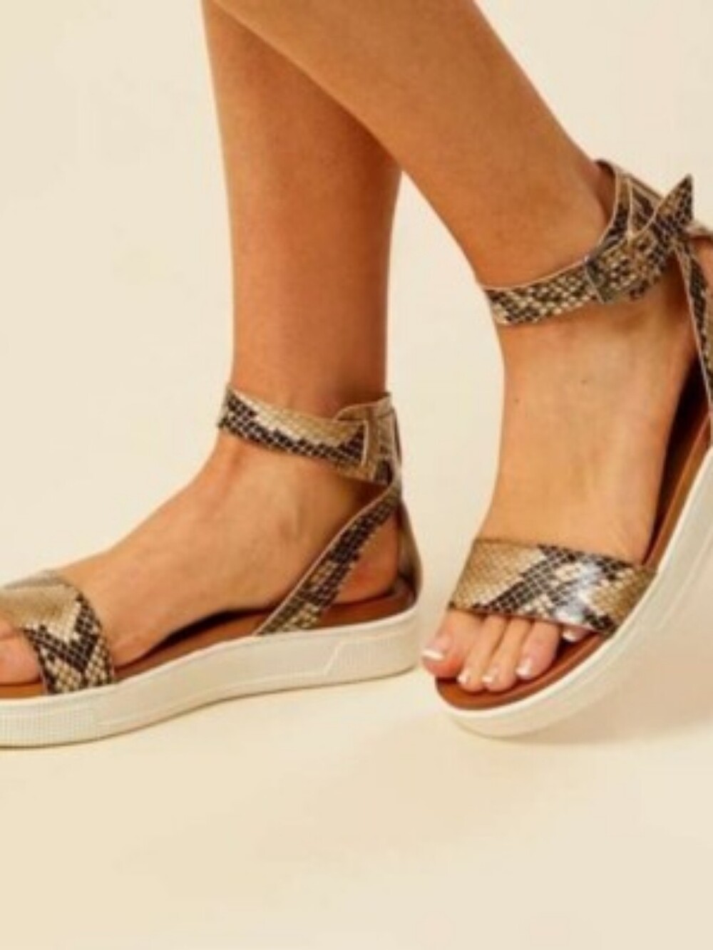 Altar'd State Torri Snakeskin Print Platform Sandals Ankle Strap Buckle Sz 8 1/2